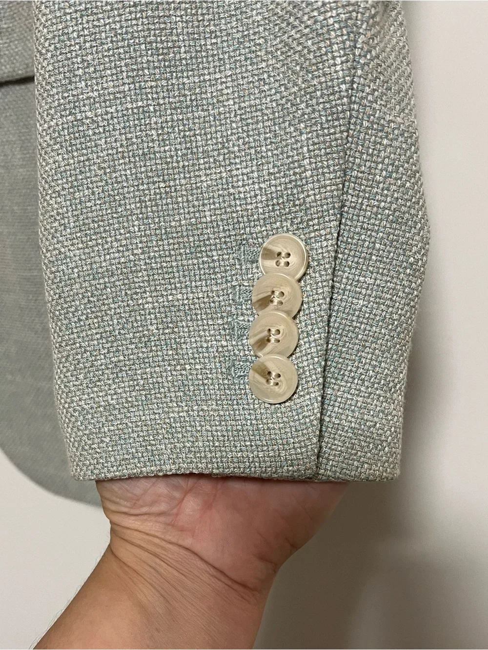 H&M structured single